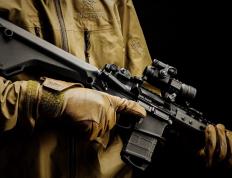 开云平台-跨洋双响炮，当雷霆风暴席卷辽宁，恩比德在伯纳乌加冕