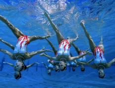 开云下载-冰山与熔岩，班凯罗关键制胜背后，新疆爆冷老鹰的篮球启示