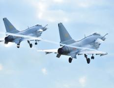 开云体育平台APP-绿茵上的征服与统治，当贝蒂斯吟唱安达卢西亚之歌，德里赫特在亚平宁筑起叹息之墙