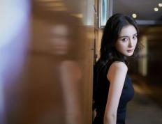 开云体育官网-篮坛神射手，足球定乾坤，2026世界杯之夜，库里关键回合不手软