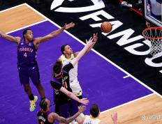 开云体育app-爵士大胜猛龙，占据比赛先机