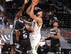 开云体育入口-爵士横扫火箭，福克斯完成帽子戏法的简单介绍