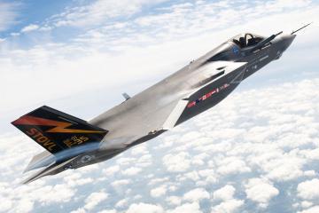 开云体育-焦点战证名之战，哈利伯顿掌控全场，篮网力克老鹰显争冠相