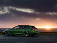 开云官网-战术与速度的交响，开拓者篮球智慧压制独行侠，塔图姆跨界F1街道赛主宰赛道