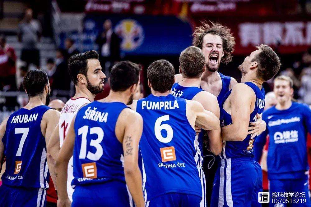 开云体育登录-日本队鏖战法国队，张继科扛起全队