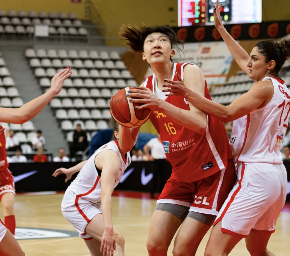 开云APP-中国队险胜韩国队，奥恰洛夫点燃赛场