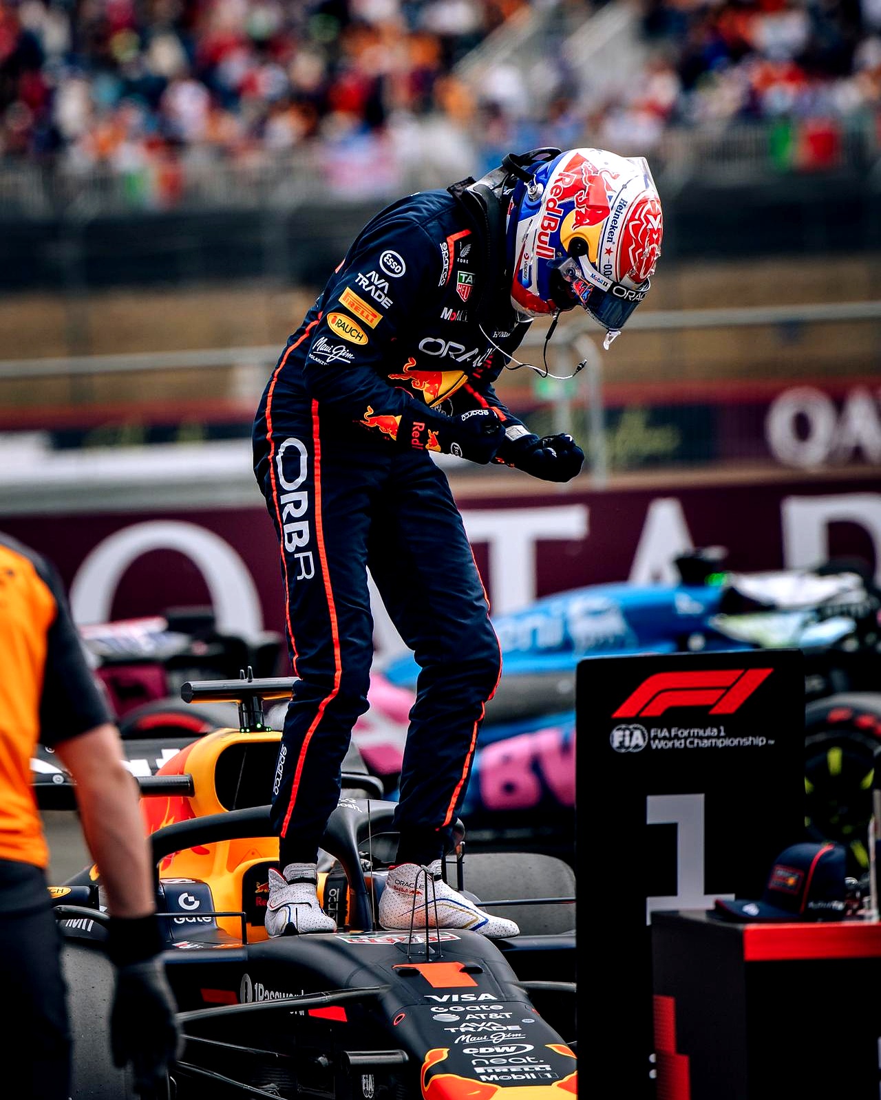 开云体育下载-红牛车队碾压阿斯顿马丁，佩雷兹状态火热