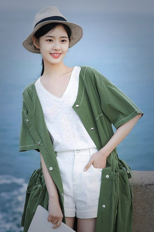 开云体育登录-活塞粉碎马刺迎新生，爱德华兹关键先生正名时—狼性觉醒撕裂圣城防线