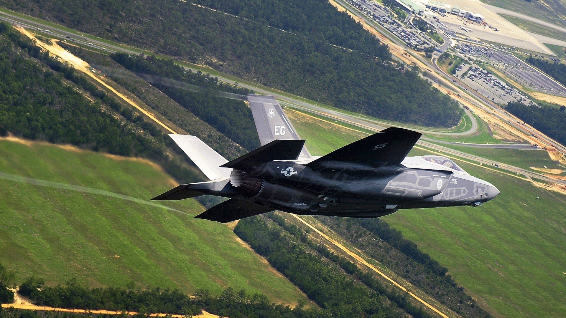 开云体育app-双线传奇，森林狼绝杀雷霆演绎篮球激情，米切尔F1揭幕战主宰赛道展速度之王