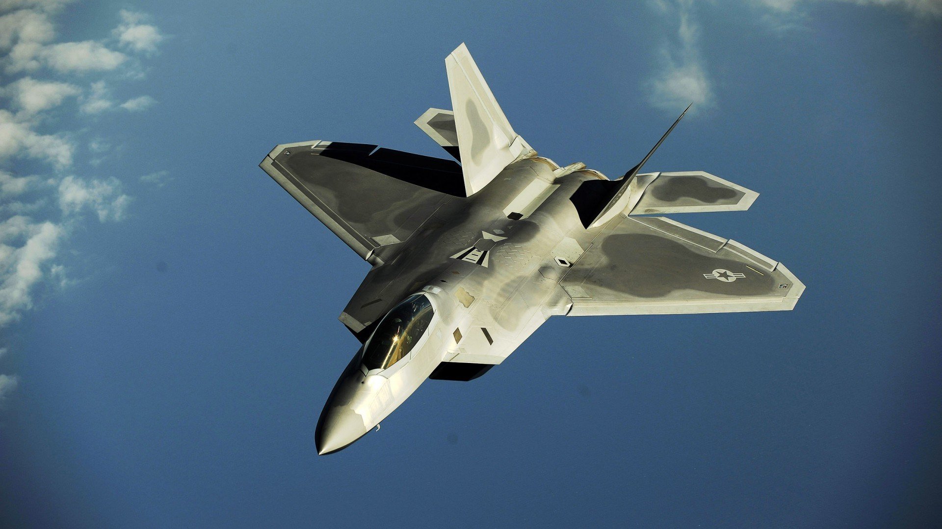 开云体育下载-乔治个人能力在NBA季后赛之夜的完全绽放