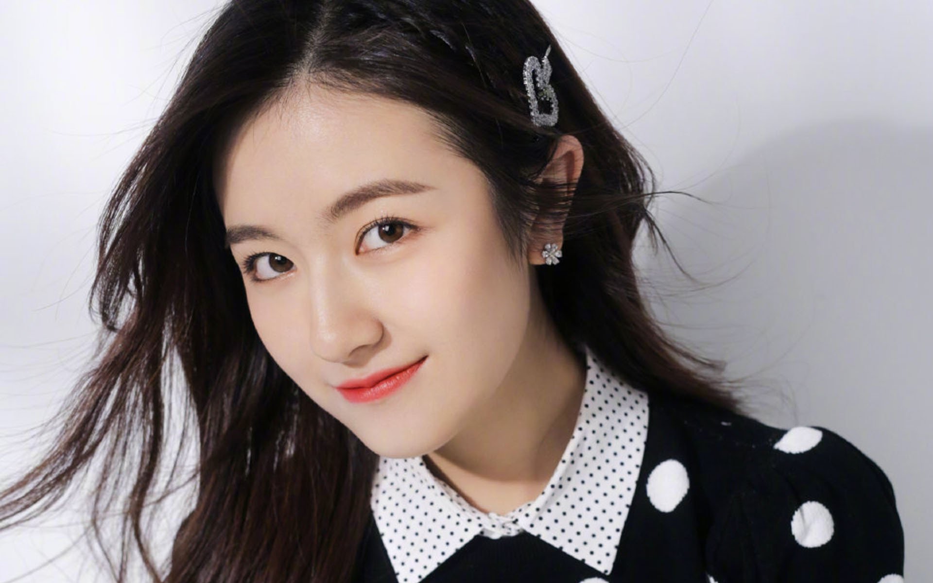 开云体育app-终场惊雷！范戴克一剑封喉，AC米兰上演惊天逆转