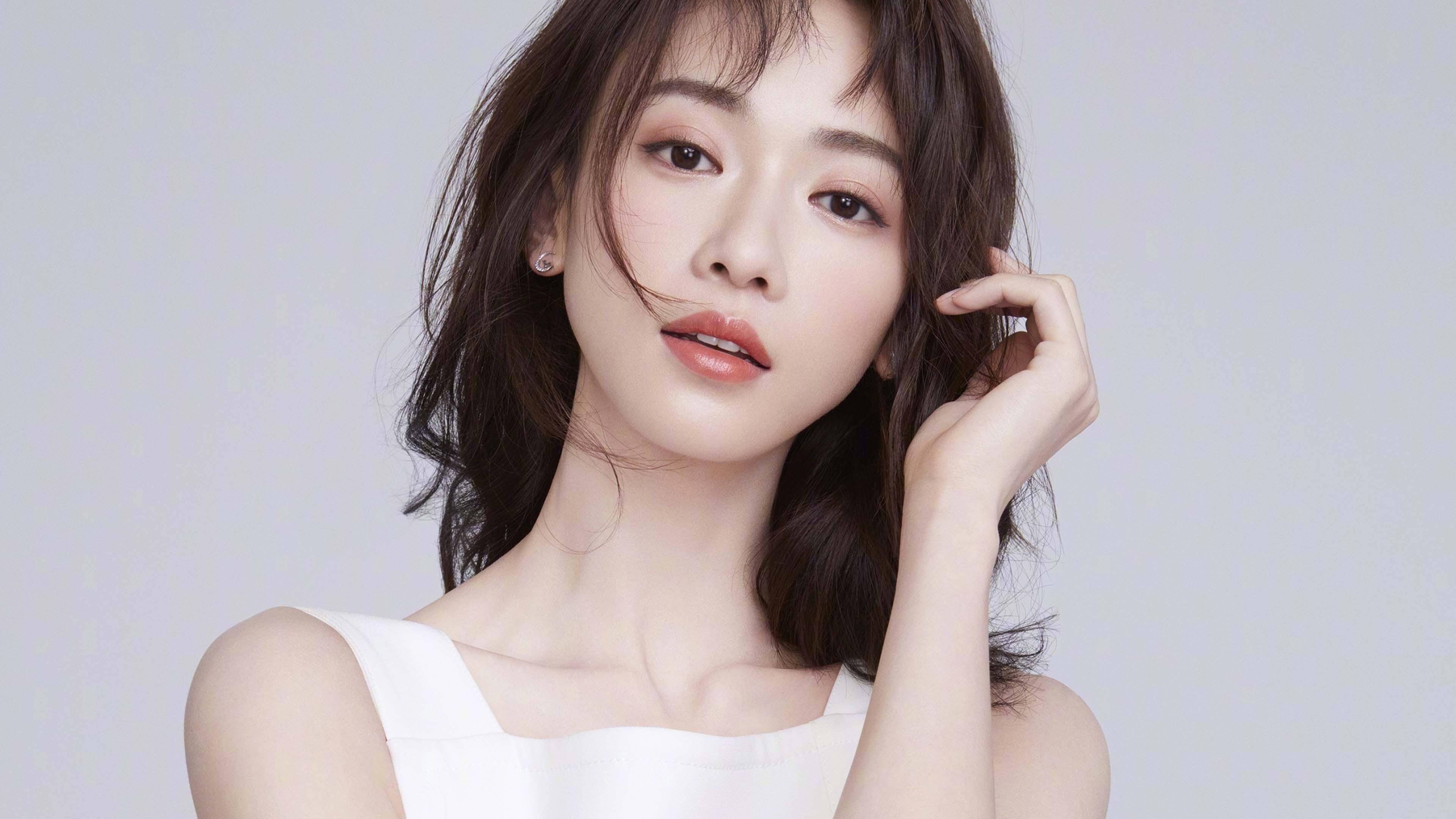 开云体育app-绿茵场与硬木地板，当战术铁壁遭遇孤胆英雄