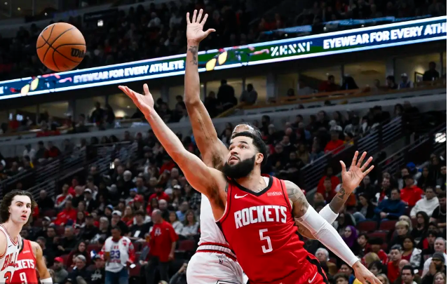 开云体育下载-热火封锁公牛，范弗利特主宰比赛走向